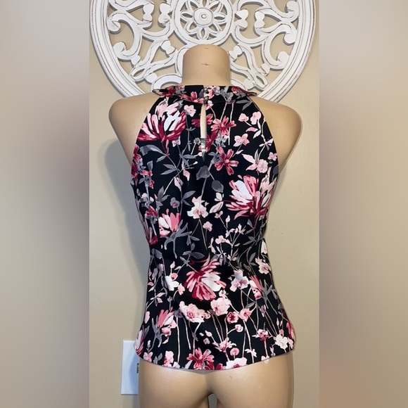 White House Black Market women’s blouse 8 medium Floral Keyhole black pink NWT - Picture 3 of 9
